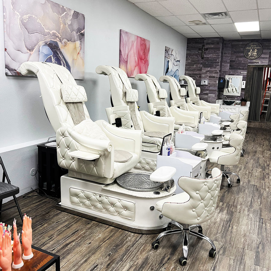 Studio Nails & Lashes