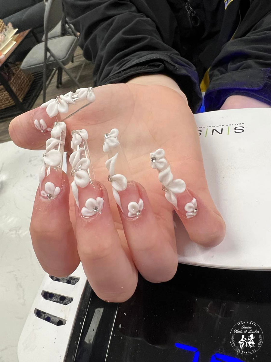 Studio Nails & Lashes